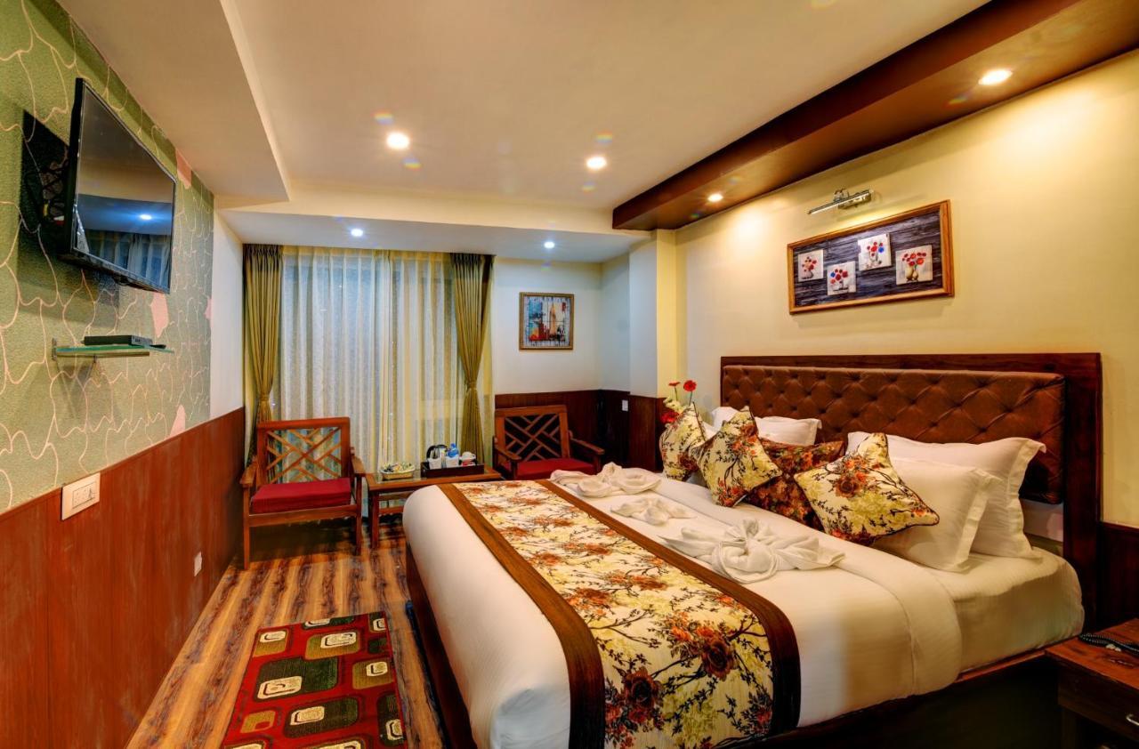 Hotel White Yak Дарджилинг Екстериор снимка